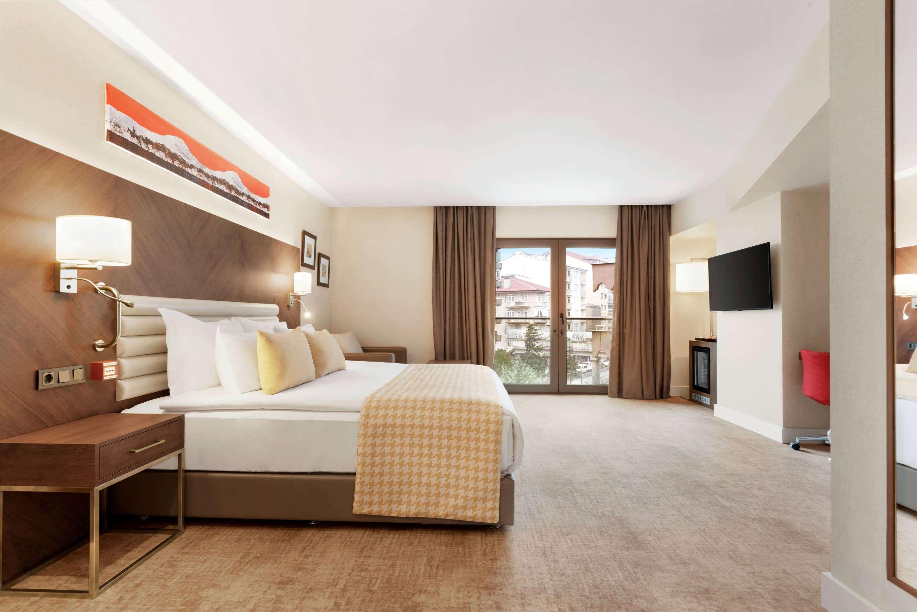 Ramada By Wyndham Ισπάρτα Εξωτερικό φωτογραφία