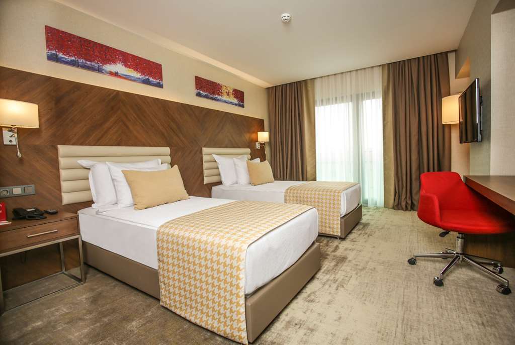 Ramada By Wyndham Ισπάρτα Δωμάτιο φωτογραφία